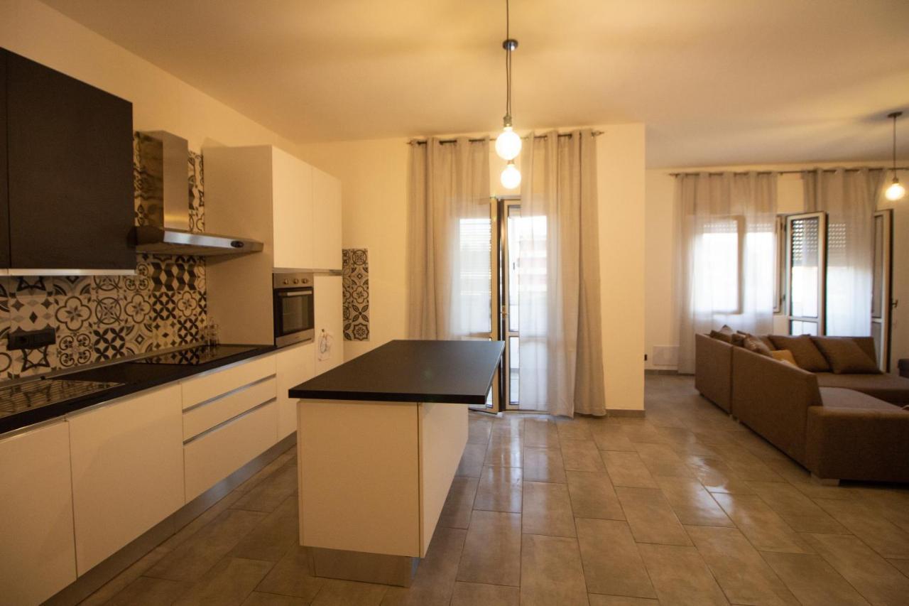 Casa Vacanze Casetta Grande Porto Torres Exterior foto