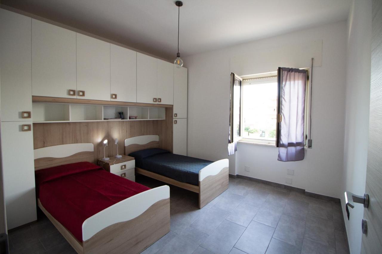 Casa Vacanze Casetta Grande Porto Torres Exterior foto